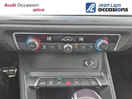 Photo 33 Audi Q3 Gén. II Ph1 S line 5