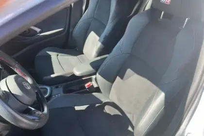 Photo 9 Toyota Yaris  Hybride 130h