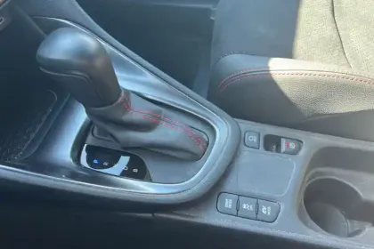 Photo 24 Toyota Yaris  Hybride 130h