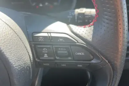 Photo 17 Toyota Yaris  Hybride 130h