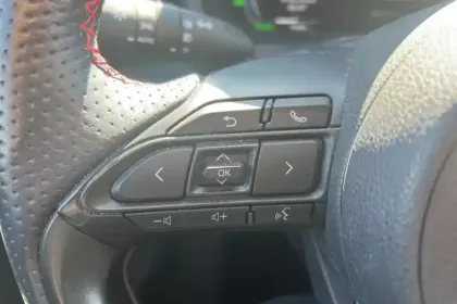 Photo 18 Toyota Yaris  Hybride 130h