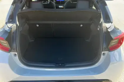 Photo 8 Toyota Yaris  Hybride 130h