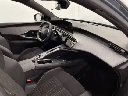 Photo 26 Peugeot 3008  Hybrid 136 e-DCS6