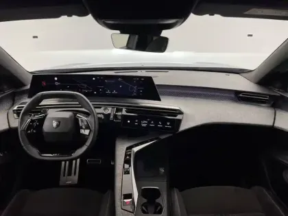 Photo 23 Peugeot 3008  Hybrid 136 e-DCS6