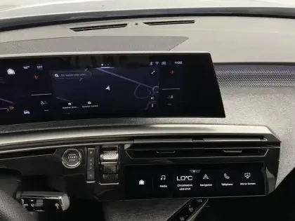 Photo 19 Peugeot 3008  Hybrid 136 e-DCS6