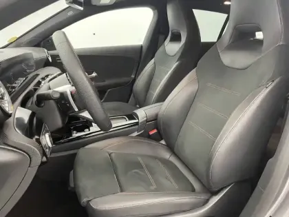 Photo 14 Mercedes CLA  Shooting Brake 200 d 8G-DCT