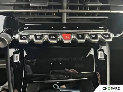 Photo 27 Peugeot 208  Electrique 54 kWh 156ch