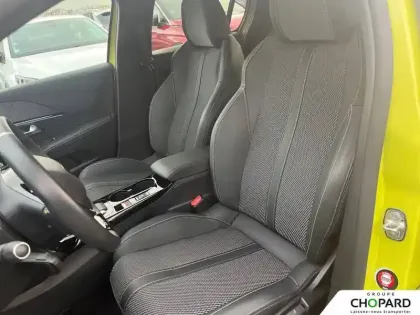 Photo 8 Peugeot 208  Electrique 54 kWh 156ch