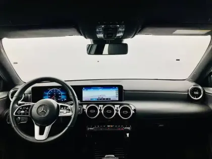 Photo 7 Mercedes Classe A  180 d 7G-DCT