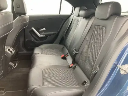 Photo 13 Mercedes Classe A  180 d 7G-DCT