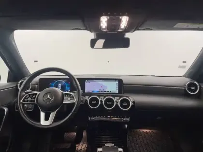 Photo 51 Mercedes Classe A  180 d 7G-DCT