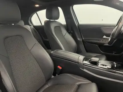 Photo 60 Mercedes Classe A  180 d 7G-DCT