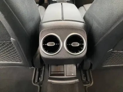 Photo 18 Mercedes Classe A  180 d 7G-DCT