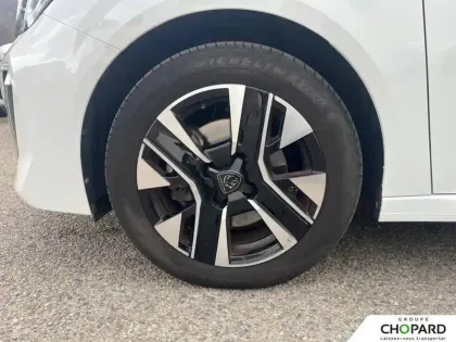 Photo 13 Peugeot 208  Hybrid 100 e-DCS6