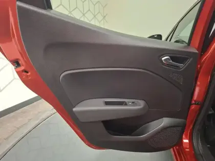 Photo 21 Renault Clio  TCe 90