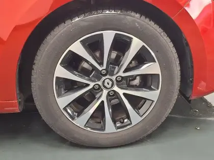 Photo 11 Renault Clio  TCe 90