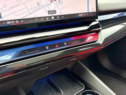 Photo 64 BMW Serie 5 M5 PHEV 727 ch BVA8