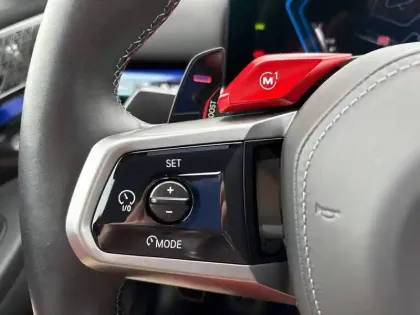 Photo 58 BMW Serie 5 M5 PHEV 727 ch BVA8