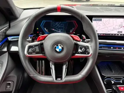 Photo 41 BMW Serie 5 M5 PHEV 727 ch BVA8