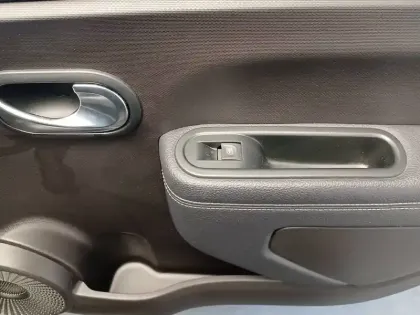 Photo 17 Renault Twingo  III SCe 65