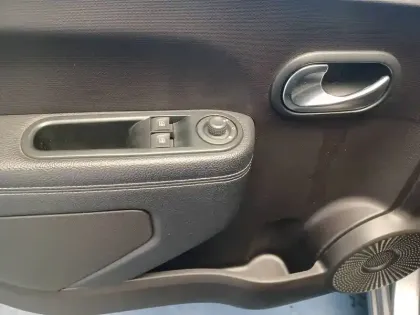 Photo 29 Renault Twingo  III SCe 65