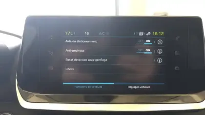 Photo 35 Peugeot 208  Electrique 50 kWh 136ch