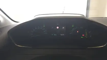 Photo 27 Peugeot 208  Electrique 50 kWh 136ch