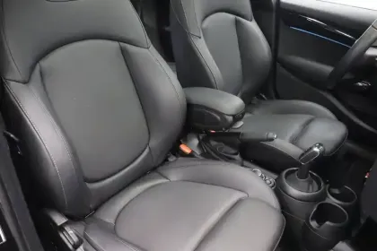 Photo 10 Mini Mini Hatch 5 Portes Cooper 136 ch DKG7