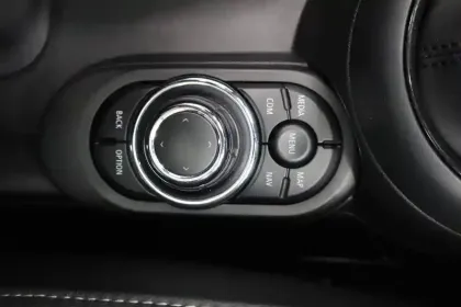 Photo 22 Mini Mini Hatch 5 Portes Cooper 136 ch DKG7