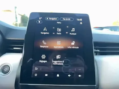 Photo 22 Renault Clio  E-Tech full hybrid 145