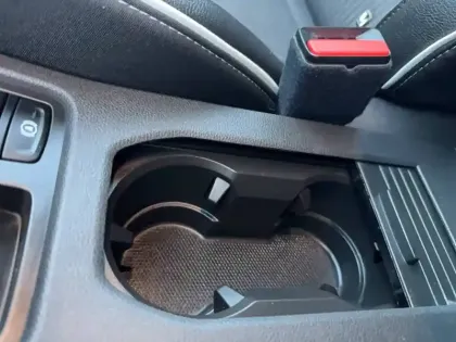 Photo 32 Renault Clio  E-Tech full hybrid 145