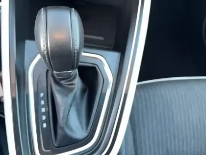 Photo 30 Renault Clio  E-Tech full hybrid 145