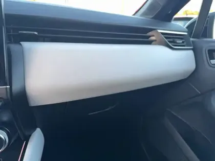 Photo 36 Renault Clio  E-Tech full hybrid 145