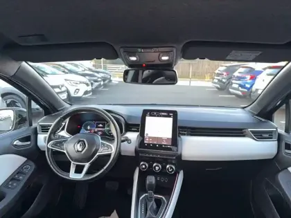 Photo 2 Renault Clio  E-Tech full hybrid 145