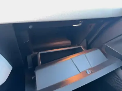 Photo 37 Renault Clio  E-Tech full hybrid 145