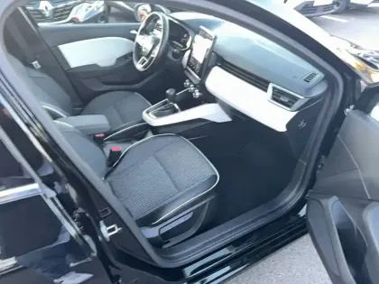 Photo 3 Renault Clio  E-Tech full hybrid 145