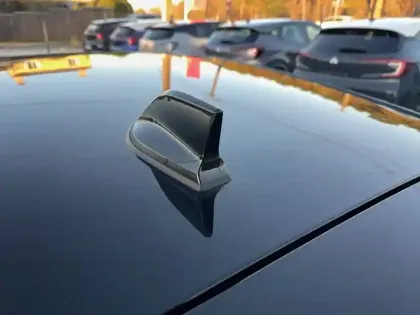 Photo 10 Renault Clio  E-Tech full hybrid 145