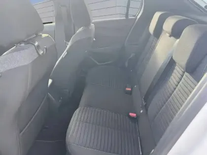 Photo 9 Peugeot 208  Electrique 50 kWh 136ch