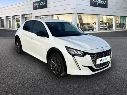 Photo 2 Peugeot 208  Electrique 50 kWh 136ch