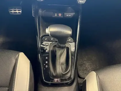 Photo 12 Kia Stonic  1.0 T-GDi 120 ch ISG DCT7