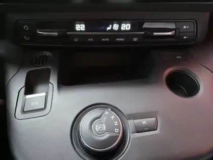 Photo 18 Citroën Berlingo  Taille M BlueHDi 130 S&S EAT8