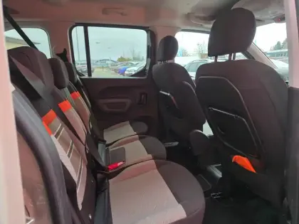 Photo 12 Citroën Berlingo  Taille M BlueHDi 130 S&S EAT8