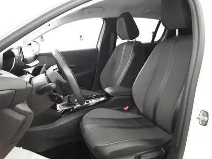 Photo 32 Peugeot 208  PureTech 100 S&S BVM6