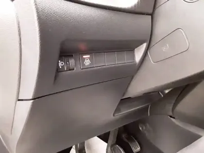 Photo 21 Peugeot 208  PureTech 100 S&S BVM6