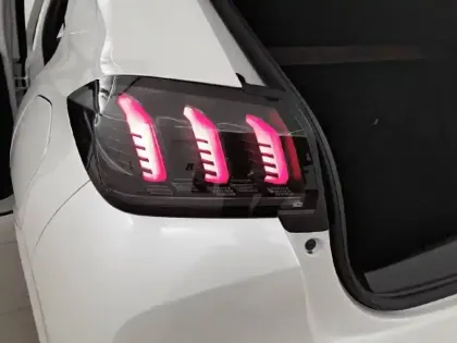 Photo 16 Peugeot 208  PureTech 100 S&S BVM6