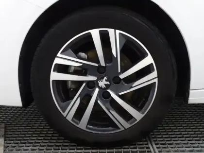 Photo 9 Peugeot 208  1.2 PureTech 100ch S&S Style