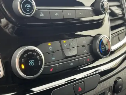 Photo 14 Ford Transit Custom  Fg 300 L1H1 2.0 EcoBlue 170 Active