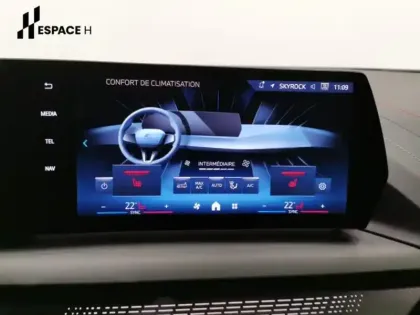 Photo 13 BMW Serie 1 Série 1 120A 170ch M Sport DKG7