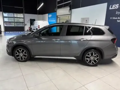 Photo 7 Fiat Tipo Gén. II Ph2 MY23 Cross 5