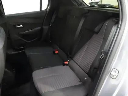 Photo 7 Peugeot 208  e- 136ch Style